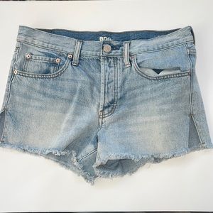 BDG Light Washed Jean Shorts, Size 27